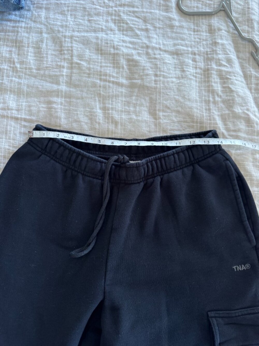 Aritzia TNA Cozy Sweatfleece Mega Cargo Sweatpant - Picture 10 of 12